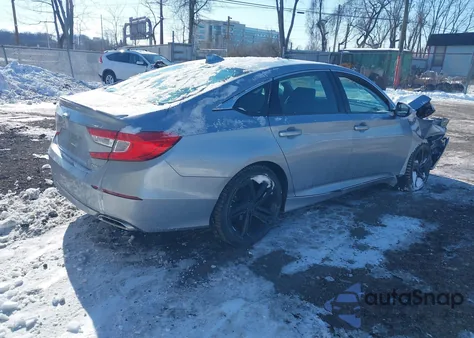 2018 Honda Accord Sport z USA, uszkodzony, nr VIN 1HGCV1F37JA110787